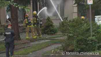 No injuries after large fire destroys house in Thornhill