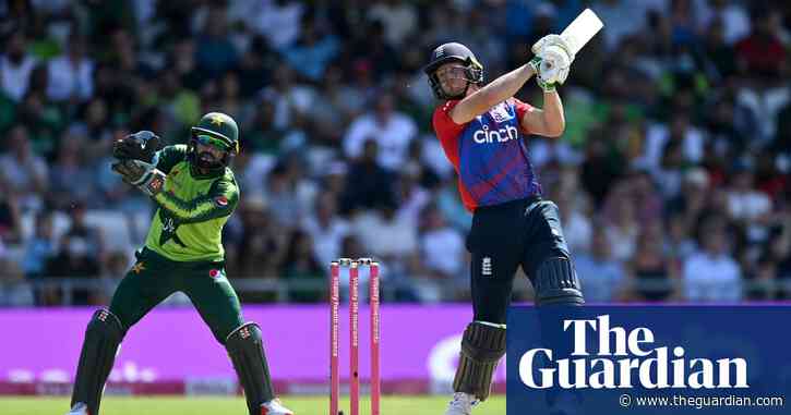 Jos Buttler and Moeen Ali shine as England sweep Pakistan aside