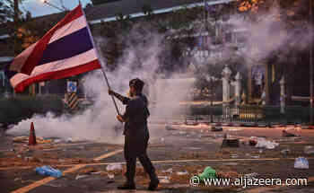 Police clash with protesters demanding Thailand PM’s resignation - Al Jazeera English