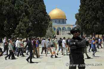 Hundreds of Jews Visit Contested Holy Site in Jerusalem