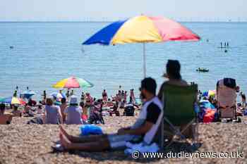 Temperatures could rise even higher as UK heatwave continues - Dudley News