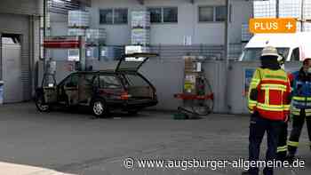 Blaubeurer Straße gesperrt: Undichtes Gas-Auto an Tankstelle löst Großeinsatz aus