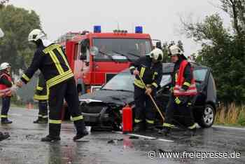Schwerer Unfall nahe Neuensalz: Skoda kracht in Wohnmobil - Freie Presse