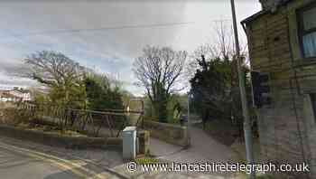 Appeal after woman punched to side of head during attempted robbery