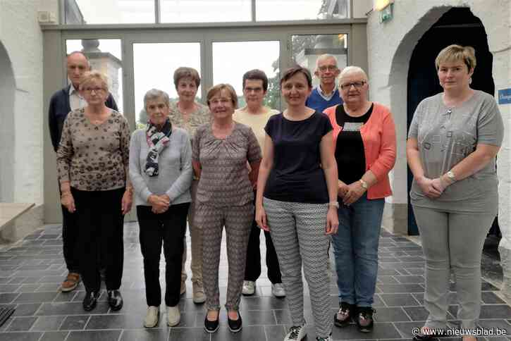 Samana Genoelselderen brengt bezoek aan het wijnkasteel