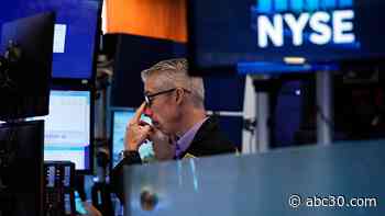 Dow sinks nearly 800 points as COVID-19 Delta variant fears hit Wall Street hard