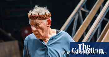 Ian McKellen’s Epic “Hamlet” Production Loses Two Actors