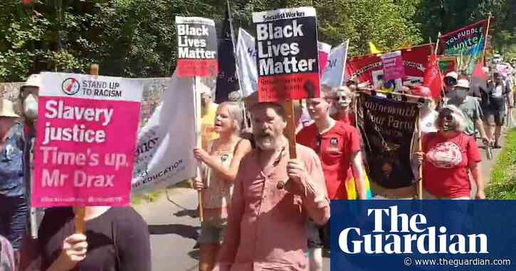 ‘Give it back’: protesters demand Tory MP pays for family’s slave trade past – video