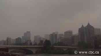 How Albertans can maintain their health in wildfire smoke