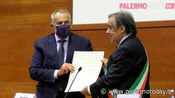 VIDEO | Il sindaco conferisce la cittadinanza onoraria di Palermo alla polizia di Stato - PalermoToday