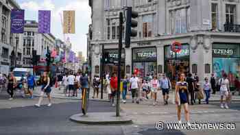 U.K. opts not to vaccinate most under-18s against COVID-19