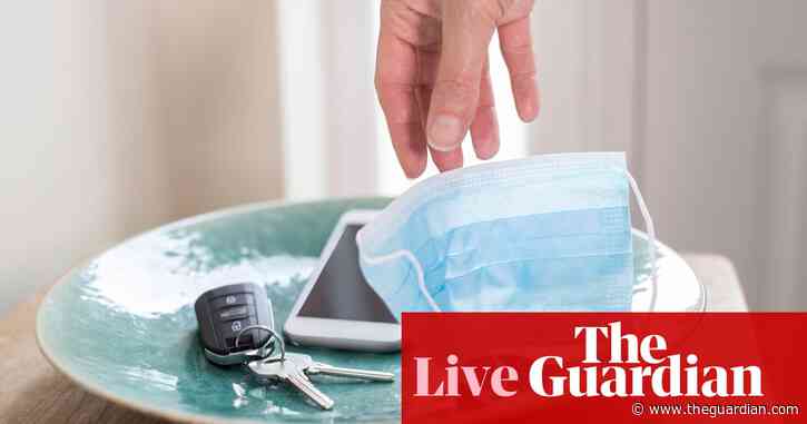 UK Covid live news: minister stresses people pinged by NHS app can choose not to isolate