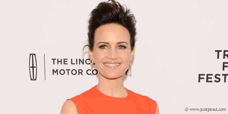 Carla Gugino Says She Looked Like RoboCop After Breaking Her Wrist