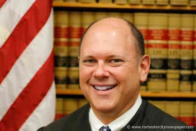 Former Monroe County judge accused of sexual abuse by secretary