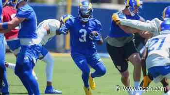 Source: Rams' Akers out for '21 with Achilles tear