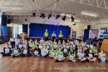 Radlett schoolchildren graduate from 'Mini Police' scheme