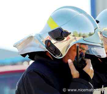 Les pompiers luttent contre un feu de broussailles à la cité des Liserons à Nice