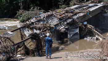 Hochwasserkatastrophe: Schuldzuweisungen und Fehlersuche