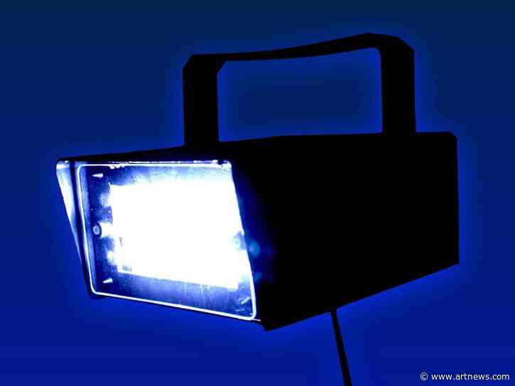 Enhance Your Installations With the Best Strobe Lights