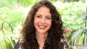 Neues zu Hause ist Giengen: Darum verkauft Luciana Tamborlin ihr Buch über das Glücklichsein in vielen Teilen der Welt - Heidenheimer Zeitung