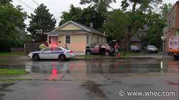 Car crashes into house on Central Park