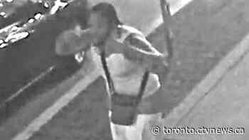 Toronto police search for suspect after man knocked unconscious in downtown assault