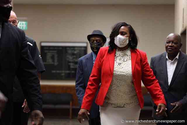 Mayor Lovely Warren pleads not guilty to gun, child endangerment charges