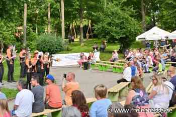 Erster öffentlicher Auftritt nach 550 Tagen - Freie Presse