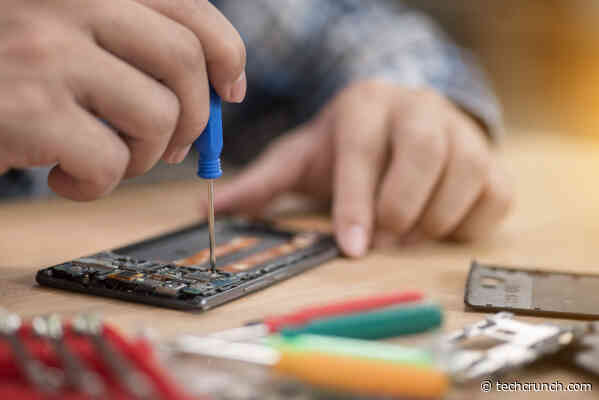 FTC puts hardware makers on warning for potential ‘unlawful repair restrictions’