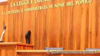 Modena, offese al ristorante dopo l’intossicazione: il giudice la assolve - La Gazzetta di Modena