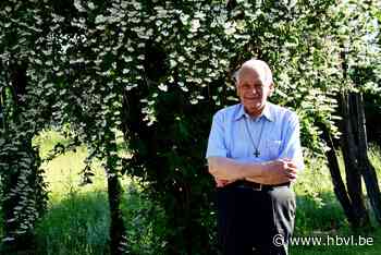 Diamanten priester Leen al bijna drie decennia in Kinrooi - Het Belang van Limburg