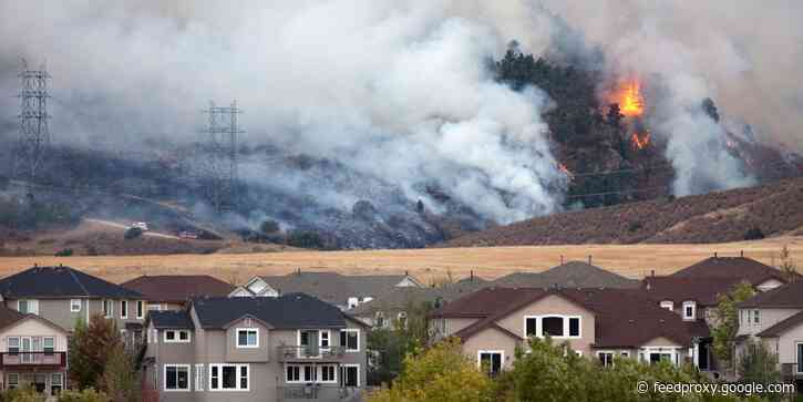 1 in 4 Americans has no emergency savings as the US grapples with wildfires, flooding, and droughts
