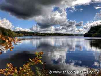 Open water swimming warning issued as heatwave continues - The Bolton News