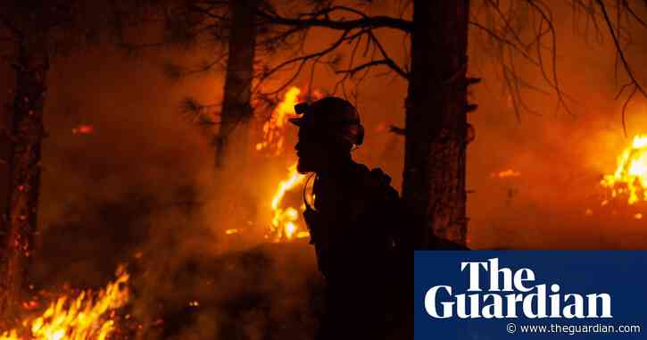 More than 80 wildfires rage across western US – video report