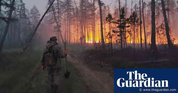 Siberia hit by unprecedented heatwave and forest fires – video report