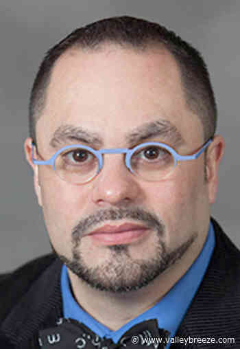Upegui named 2021 Rhode Island 'Outstanding Biology Teacher' - Valley Breeze