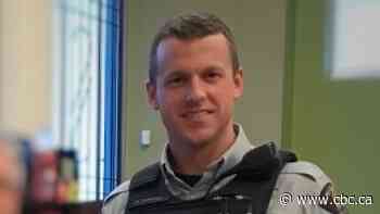 Calgary RCMP officer ordered to resign for inappropriate texts with teen he coached