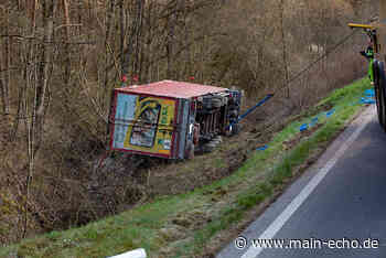 Lastwagenfahrer verliert bei Hardheim die Kontrolle - Main-Echo