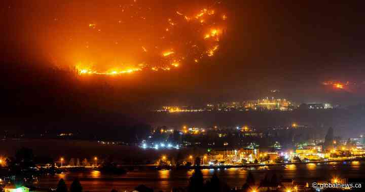 Firefighters scramble to save homes as Nk’Mip Creek wildfire near Osoyoos, B.C. flares up - Global News