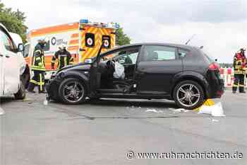 Unfall auf der B58 in Ascheberg: Zwei Verletzte ins Krankenhaus gebracht - Ruhr Nachrichten