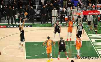 Tiene sentido del humor: Giannis Antetokounmpo se burla de sus tiros libres en desfile de campeones - Bolavip US Latino