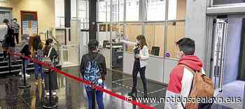 Las citas libres adelantan la vacuna a menores de 12 a 15 años - Noticias de Alava