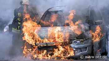 Fahrzeug in Flammen: Auto nach Brand in Rüdersdorf vollkommen zerstört - Ostthüringer Zeitung