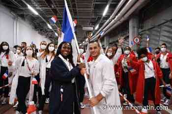 Le joli salto de l'Antibois Samir Aït Saïd lors du défilé de la cérémonie d'ouvertures des JO