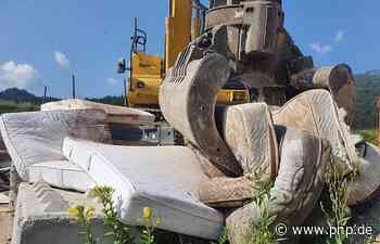 80 Tonnen Sperrmüll in drei Tagen: So laufen die Aufräumarbeiten in BGL - Passauer Neue Presse