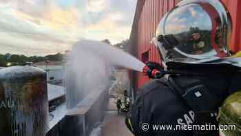 Une quarantaine de pompiers mobilisés pour un feu d'entrepôt aux Bois de Grasse