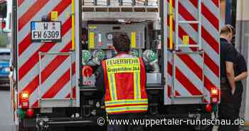 Wuppertaler Feuerwehr löscht brennenden Unrat - Wuppertaler-Rundschau.de