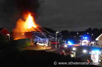 Lightning strike sets houses on fire - St Helens Star
