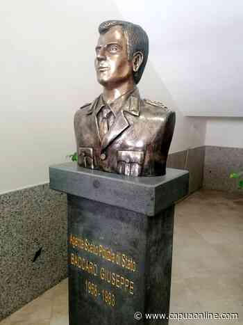 Capua. Il Sindaco ha intitolato la sede della Polizia Stradale all'agente Baccaro Giuseppe - Capuaonline.com