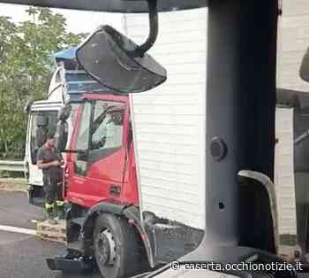 Incidente tra Capua e Caianello, scontro tra due camion | Traffico in tilt - L'Occhio di Caserta